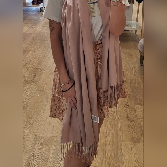 Scarf - Picture 3 of 5